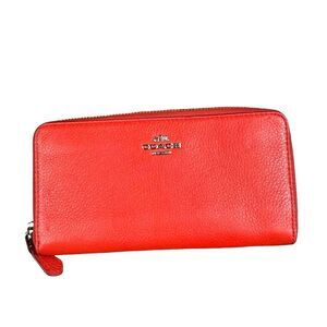 Coach Women's Tomato Red Zippered Wallet